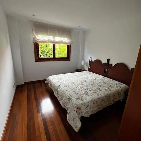 Amplio Unifamiliar Con Jardin A 10 M Playa Semesterbostad *