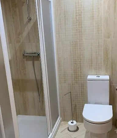 Amplio Unifamiliar Con Jardin A 10 M Playa Semesterbostad *