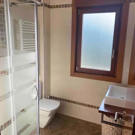 Amplio Unifamiliar Con Jardin A 10 M Playa Semesterbostad