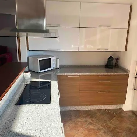 Amplio Unifamiliar Con Jardin A 10 M Playa Semesterbostad Baiona