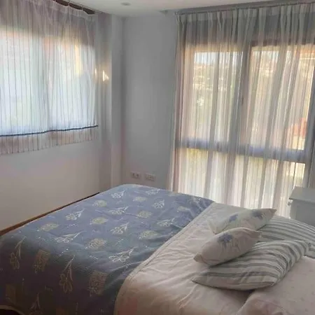 Amplio Unifamiliar Con Jardin A 10 M Playa Semesterbostad Baiona