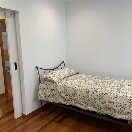 Amplio Unifamiliar Con Jardin A 10 M Playa Semesterbostad *